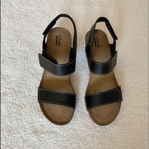 Clark black wedge with straps sandals Sz 10m